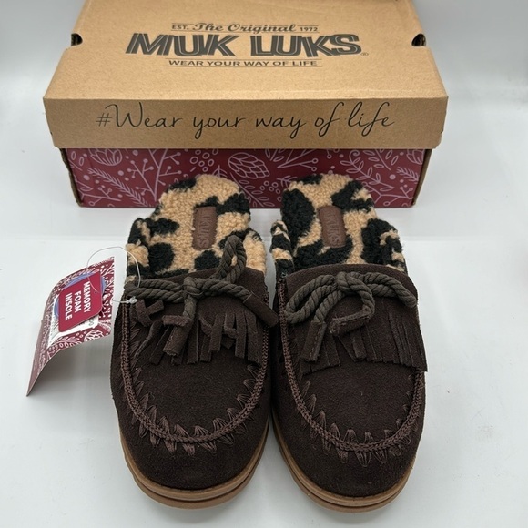 MUK LUKS Genuine Chicolate Suede Mules Size 8, NIB, Memory Fiam Cheetah insoles - Picture 1 of 6